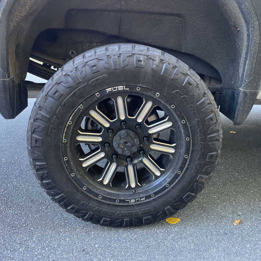 2024 GMC Sierra 2500HD Pro