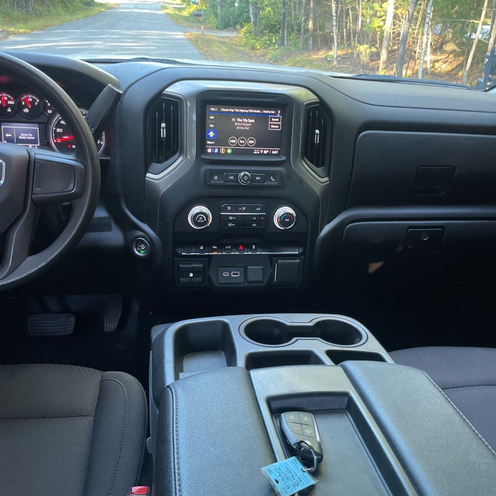 2024 GMC Sierra 2500HD Pro
