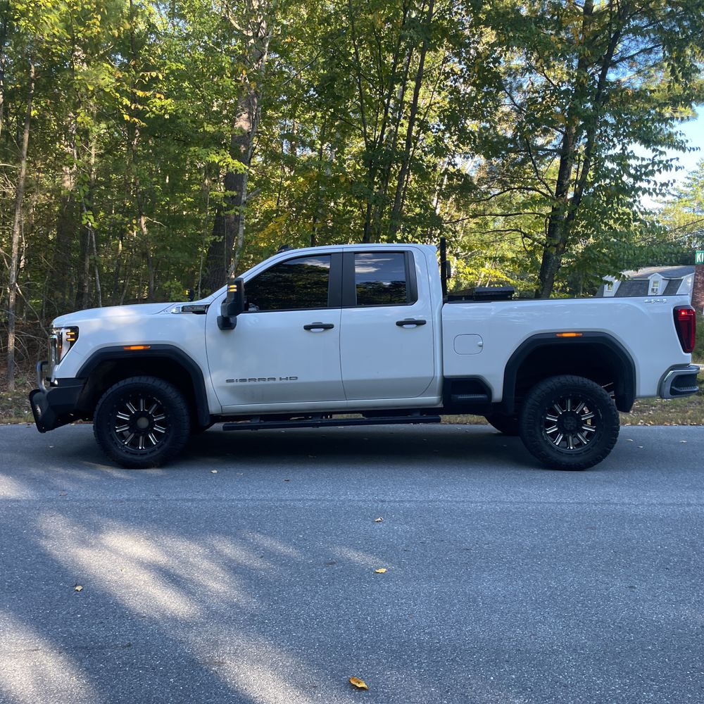 2024 GMC Sierra 2500HD Pro