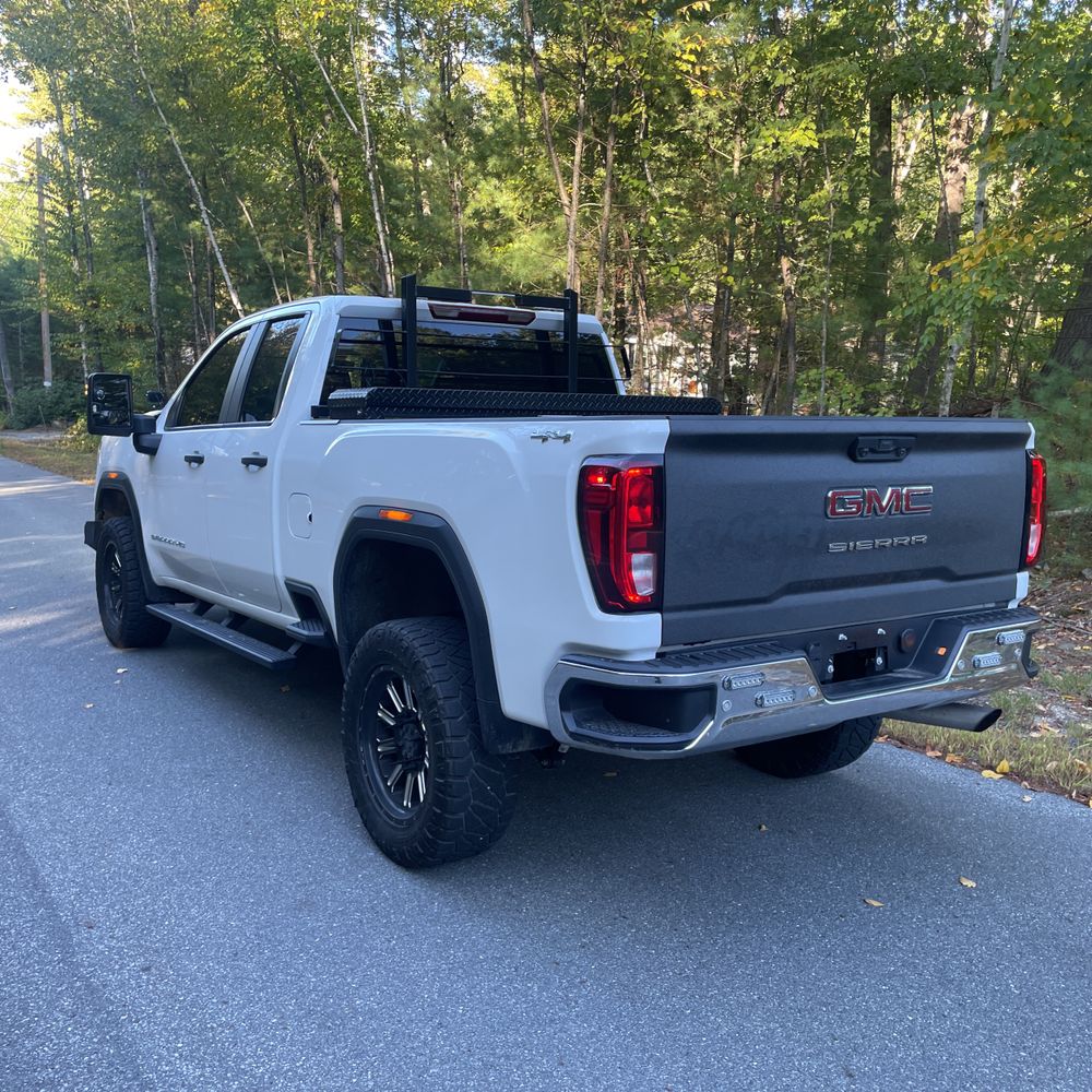 2024 GMC Sierra 2500HD Pro