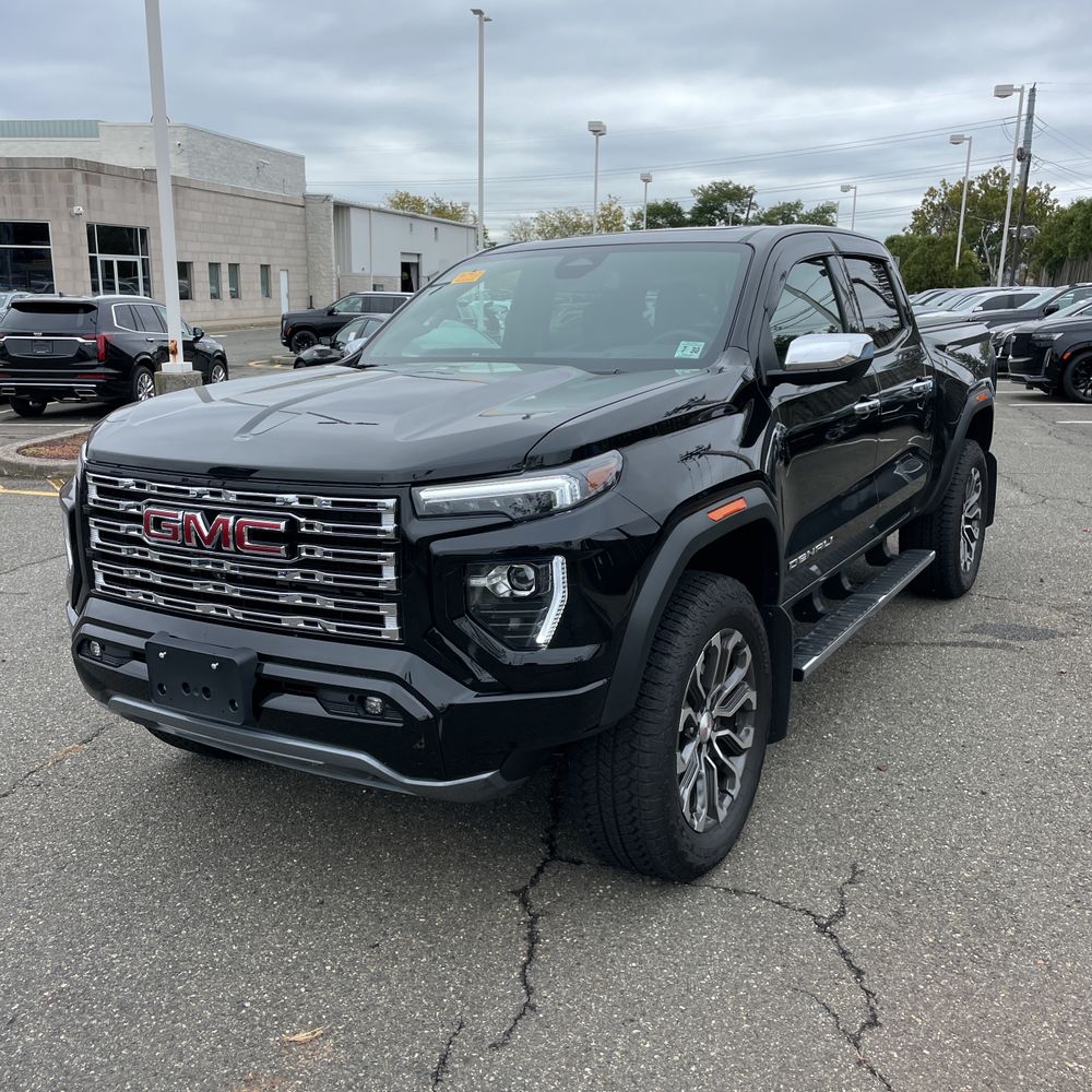 2025 GMC Canyon Denali