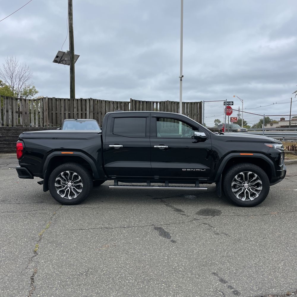 2025 GMC Canyon Denali