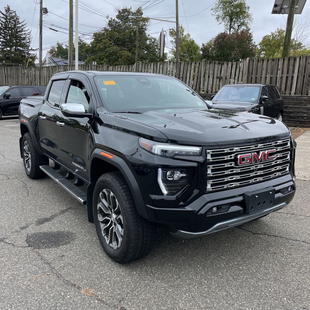 2025 GMC Canyon Denali