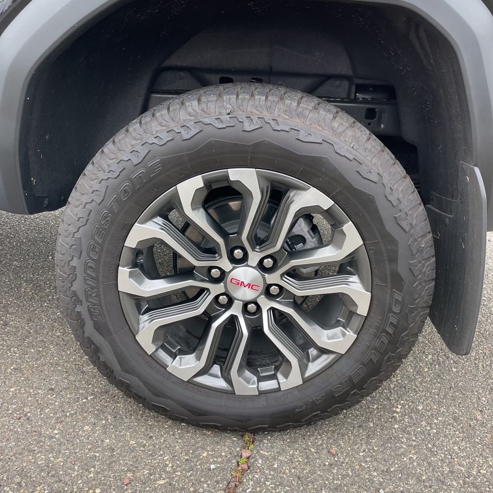 2025 GMC Canyon Denali
