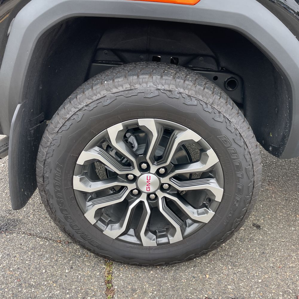 2025 GMC Canyon Denali