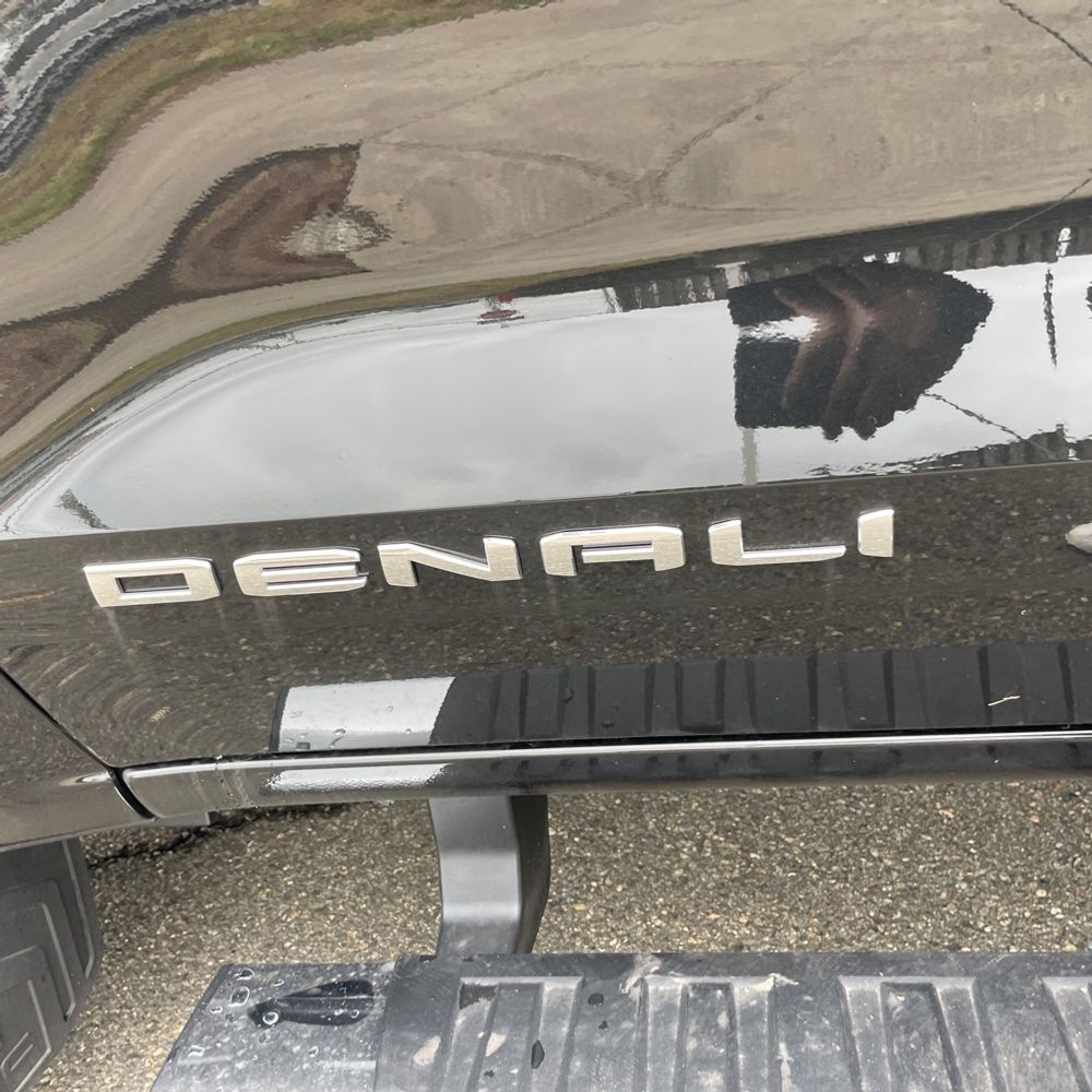 2025 GMC Canyon Denali