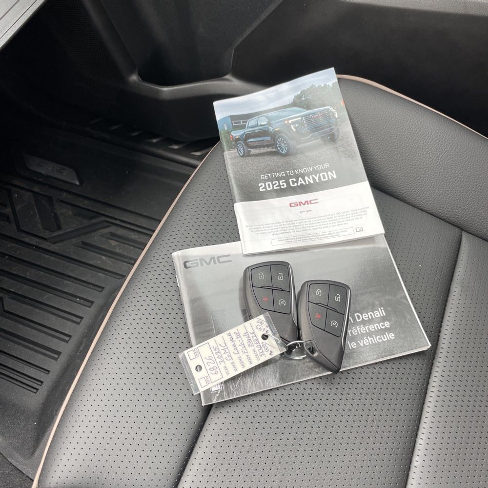 2025 GMC Canyon Denali