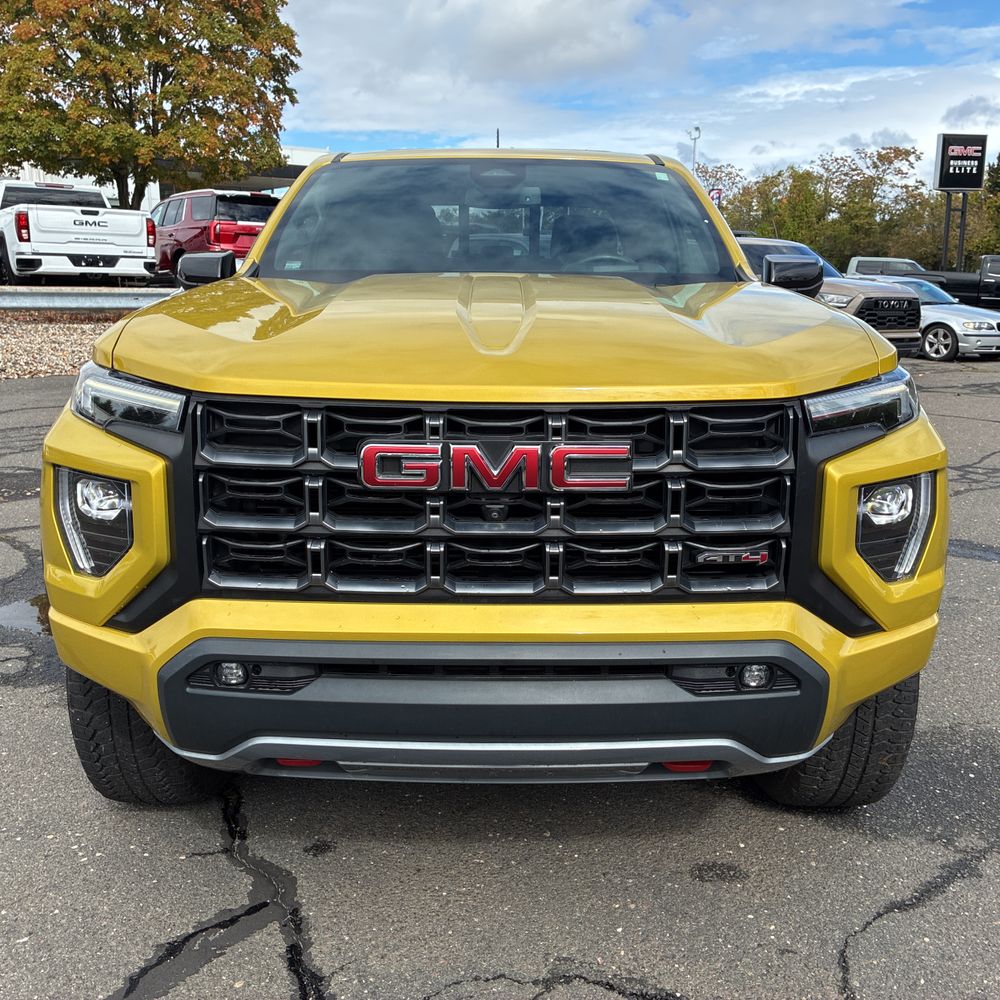 2023 GMC Canyon AT4