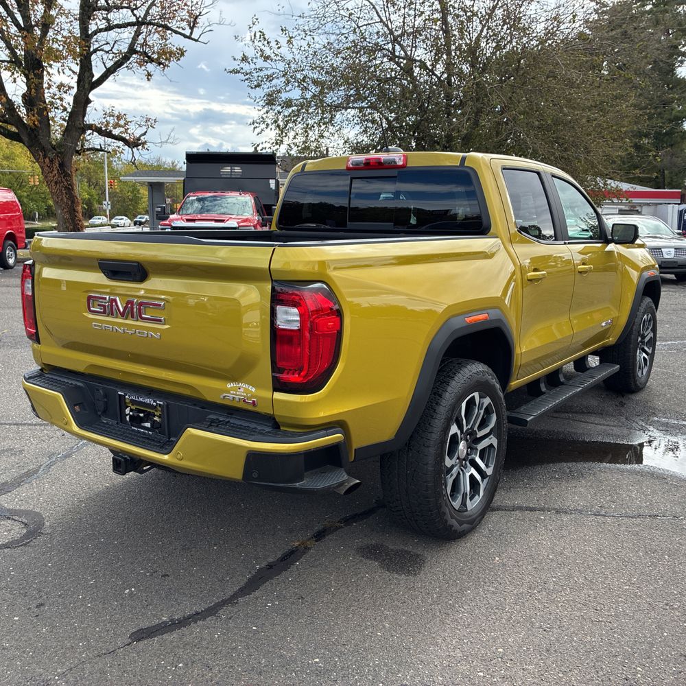 2023 GMC Canyon AT4
