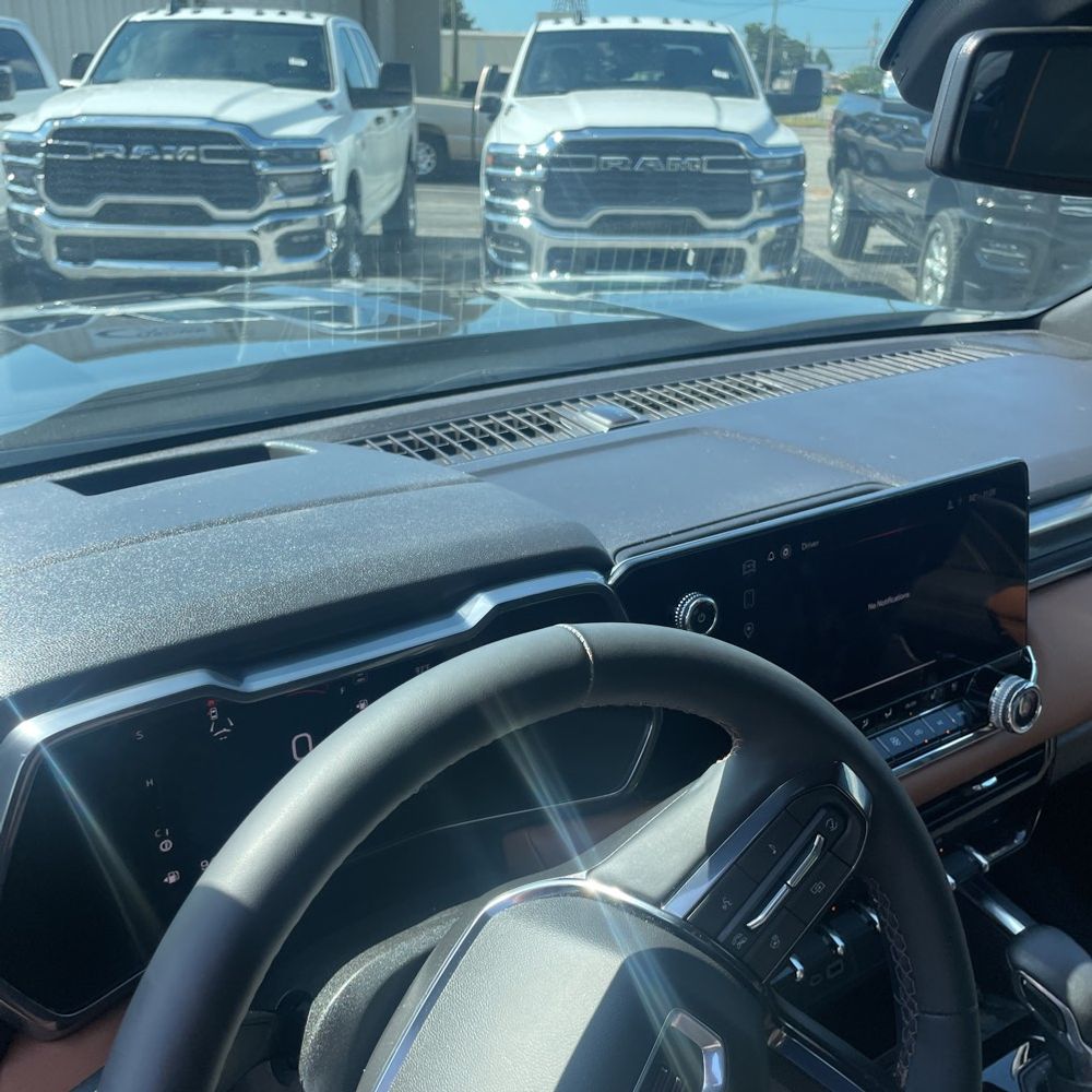 2023 GMC Canyon AT4