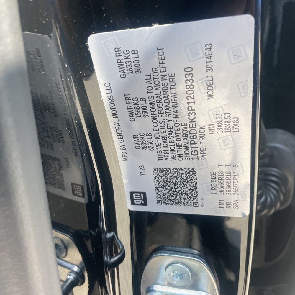 2023 GMC Canyon AT4