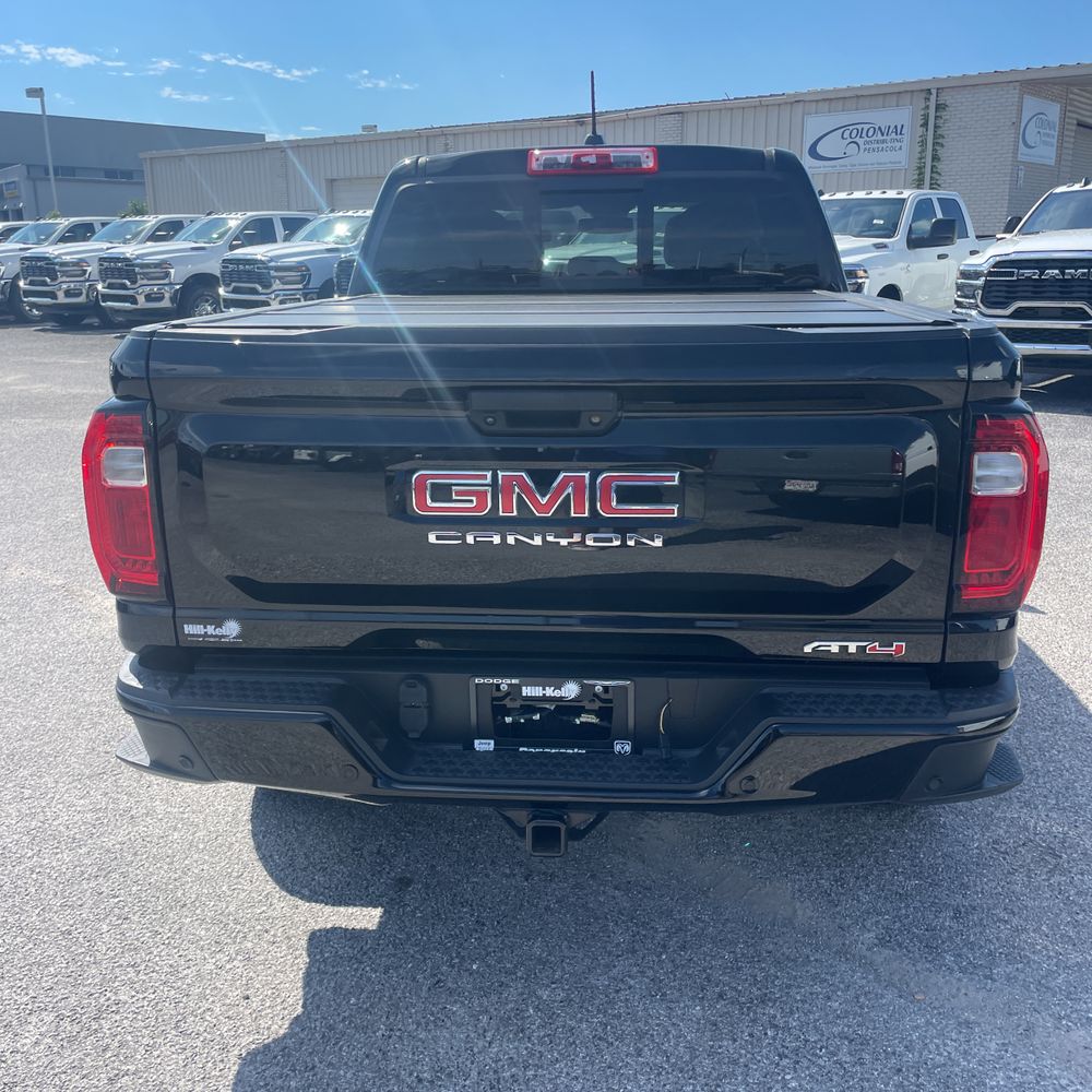 2023 GMC Canyon AT4