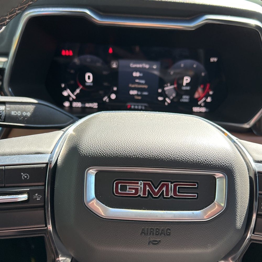 2024 GMC Canyon AT4