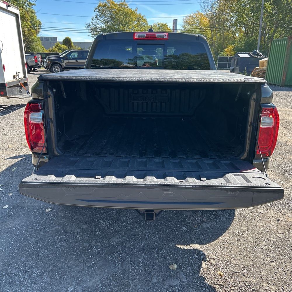 2024 GMC Canyon AT4