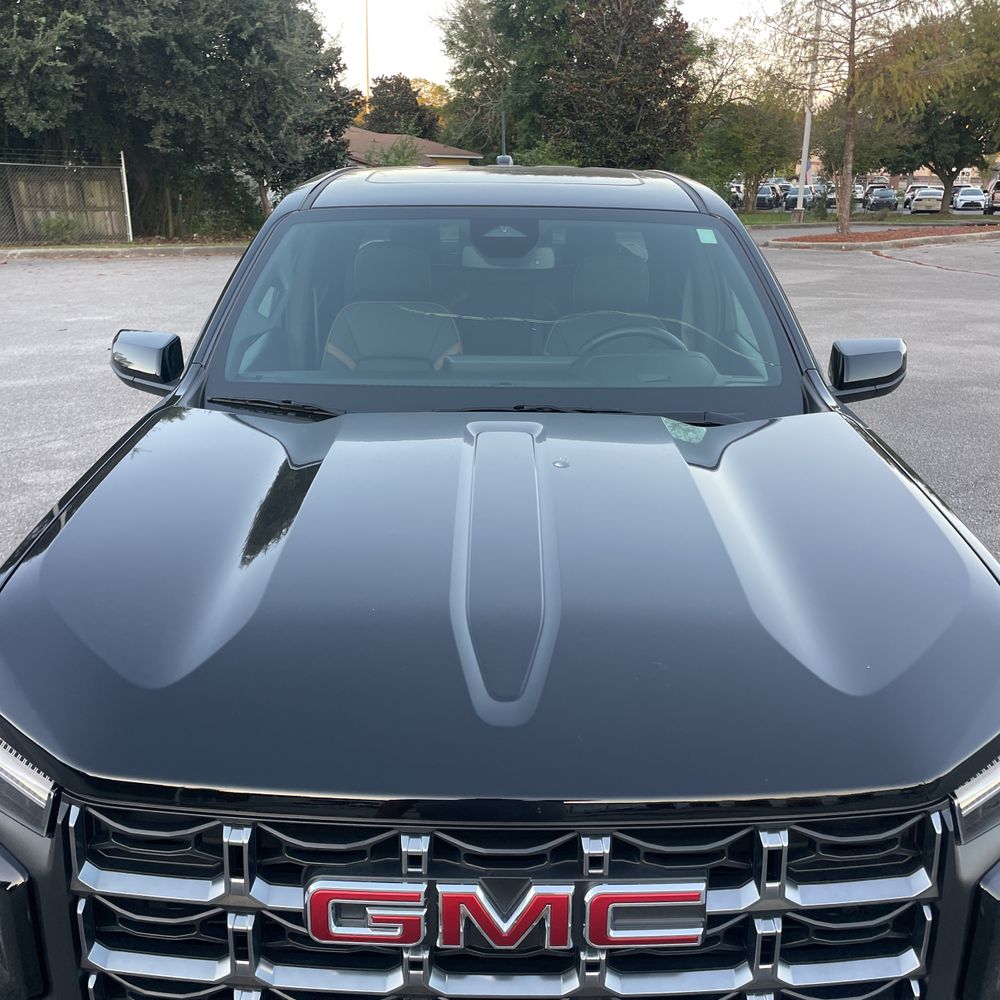 2024 GMC Canyon AT4