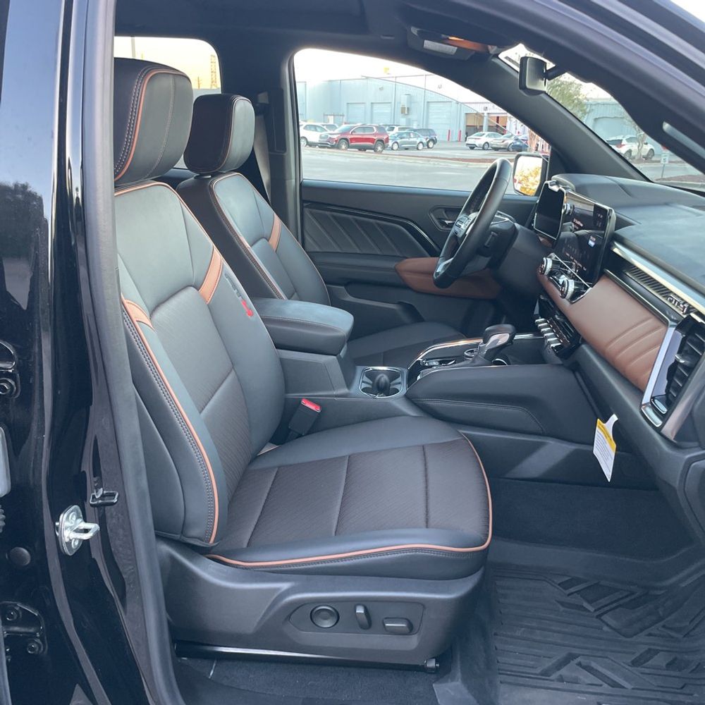 2024 GMC Canyon AT4