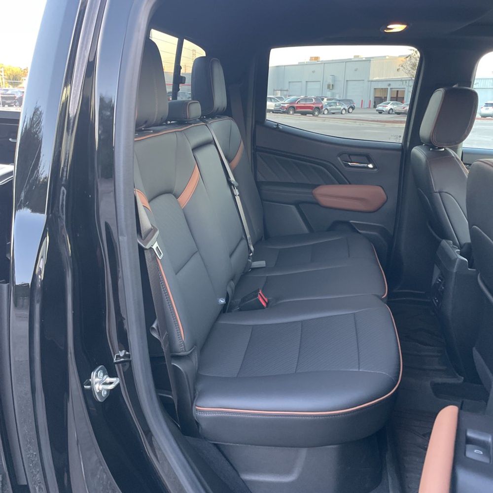 2024 GMC Canyon AT4