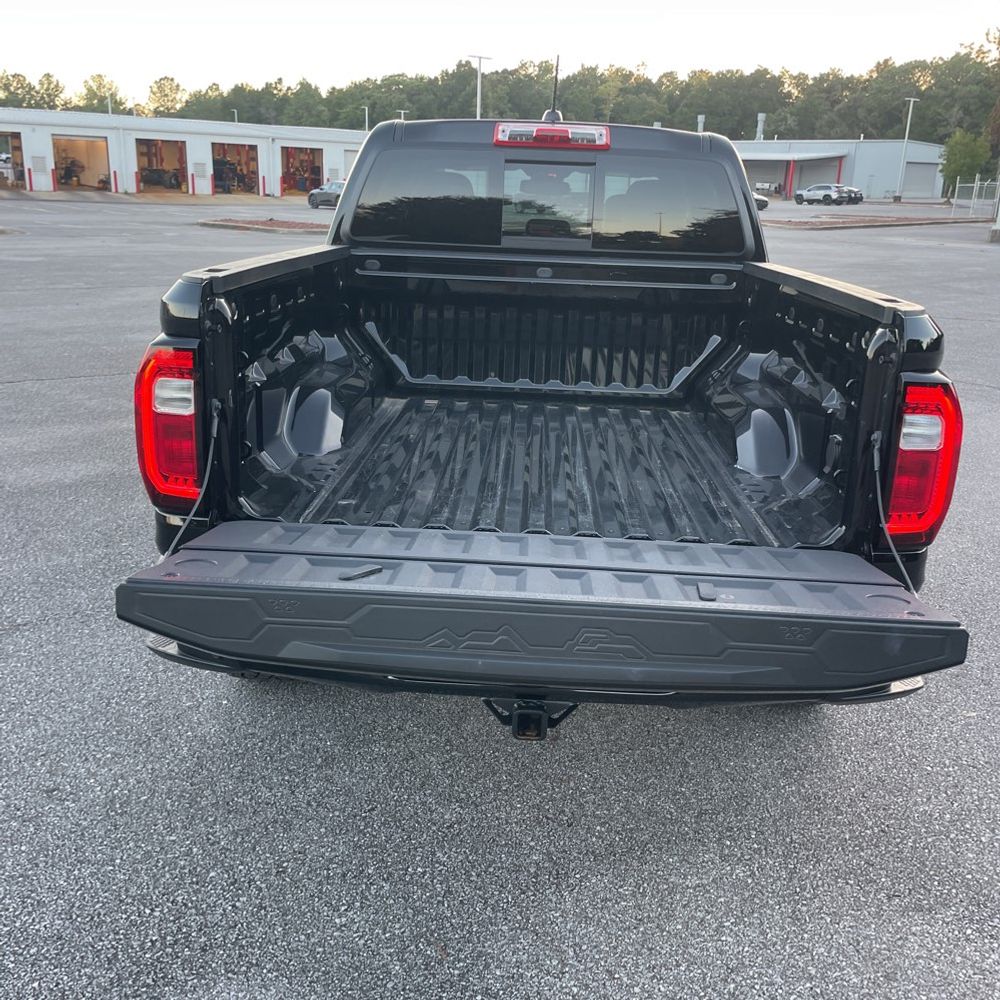 2024 GMC Canyon AT4