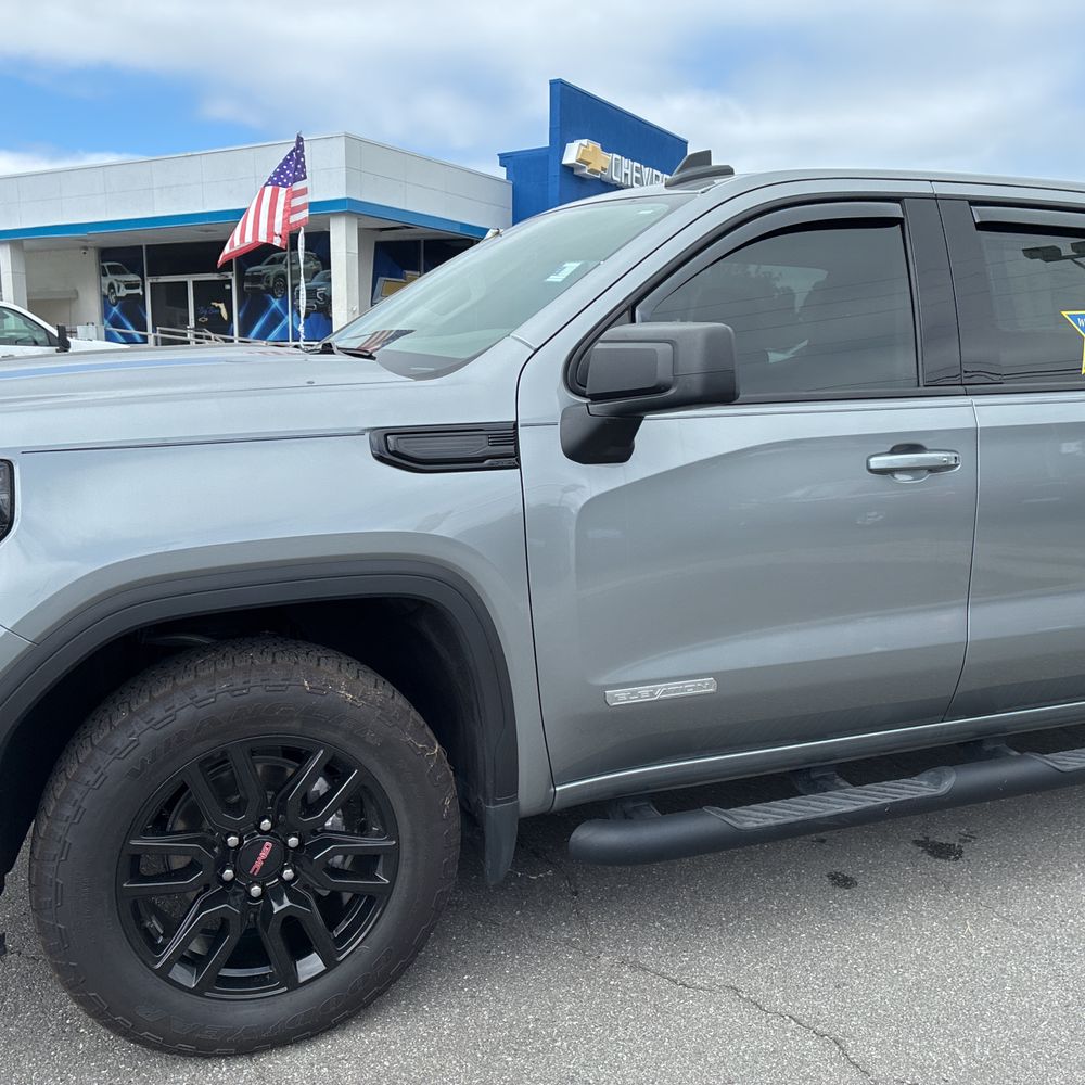 2024 GMC Sierra 1500 Elevation