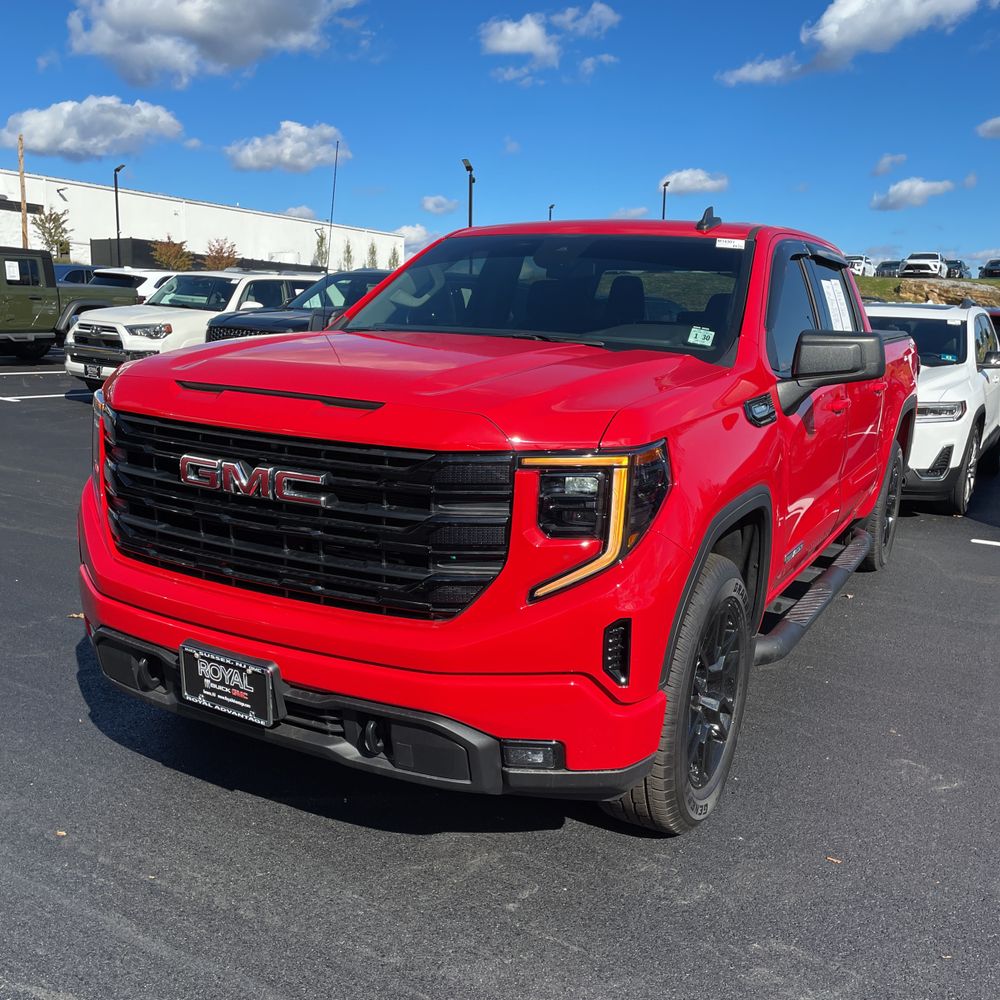 2025 GMC Sierra 1500 Elevation Standard