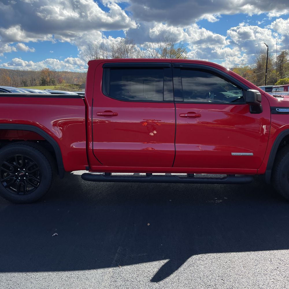 2025 GMC Sierra 1500 Elevation Standard