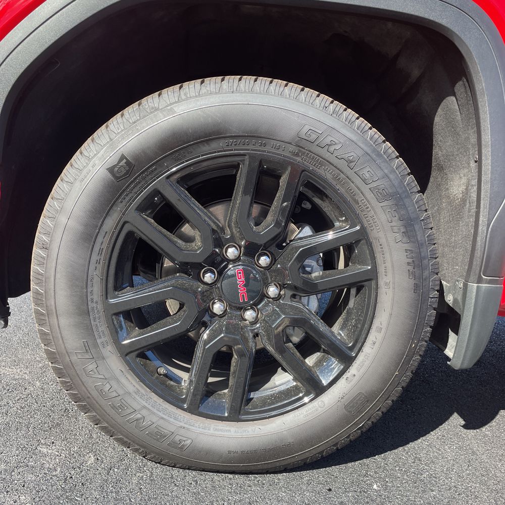 2025 GMC Sierra 1500 Elevation Standard
