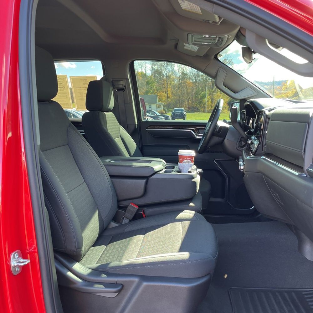 2025 GMC Sierra 1500 Elevation Standard