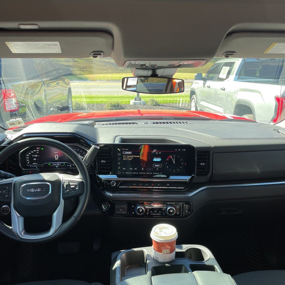 2025 GMC Sierra 1500 Elevation Standard