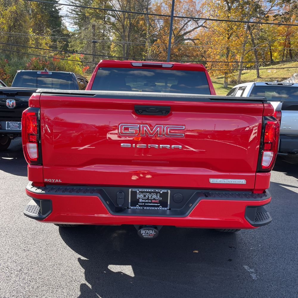 2025 GMC Sierra 1500 Elevation Standard