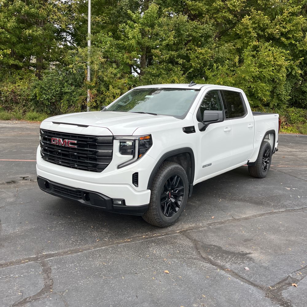 2024 GMC Sierra 1500 Elevation Standard