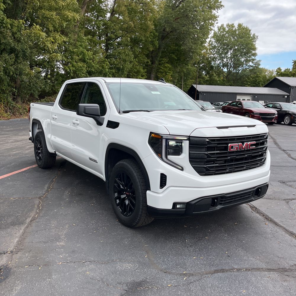 2024 GMC Sierra 1500 Elevation Standard