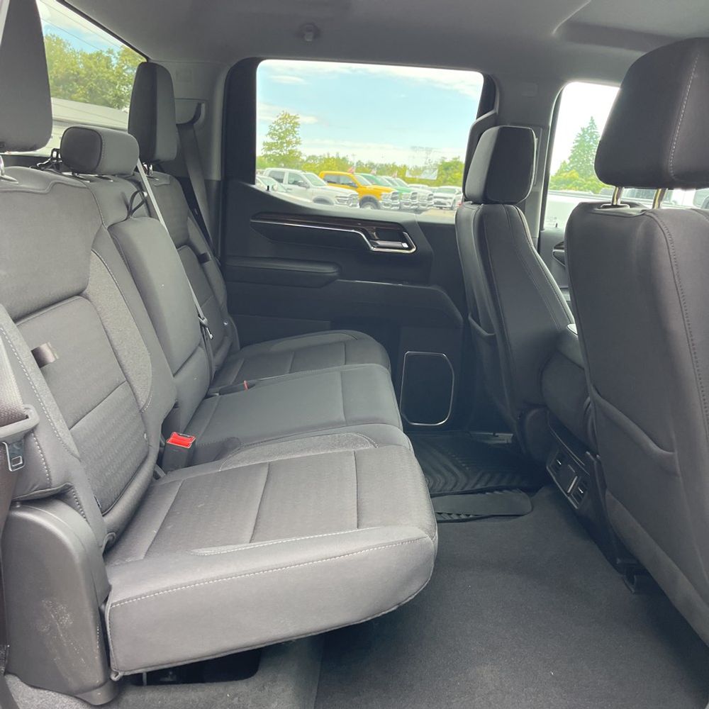 2024 GMC Sierra 1500 Elevation Standard