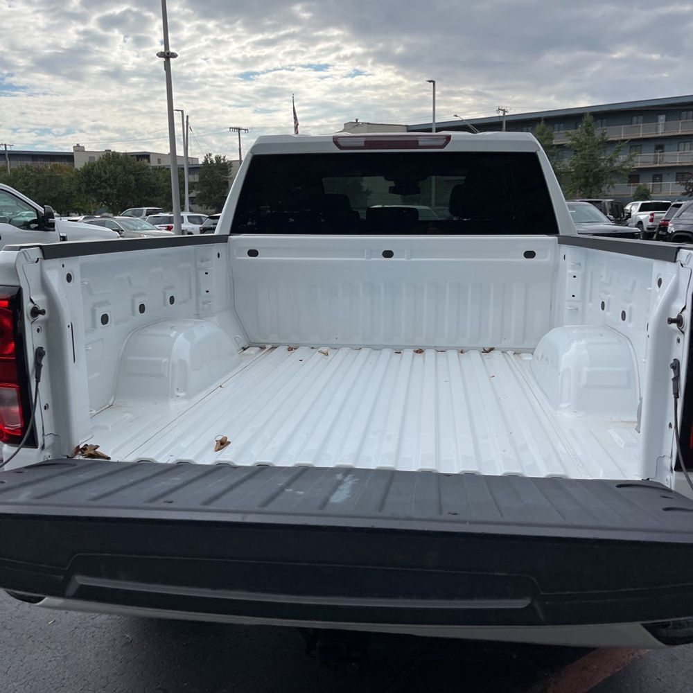 2024 GMC Sierra 1500 Elevation Standard