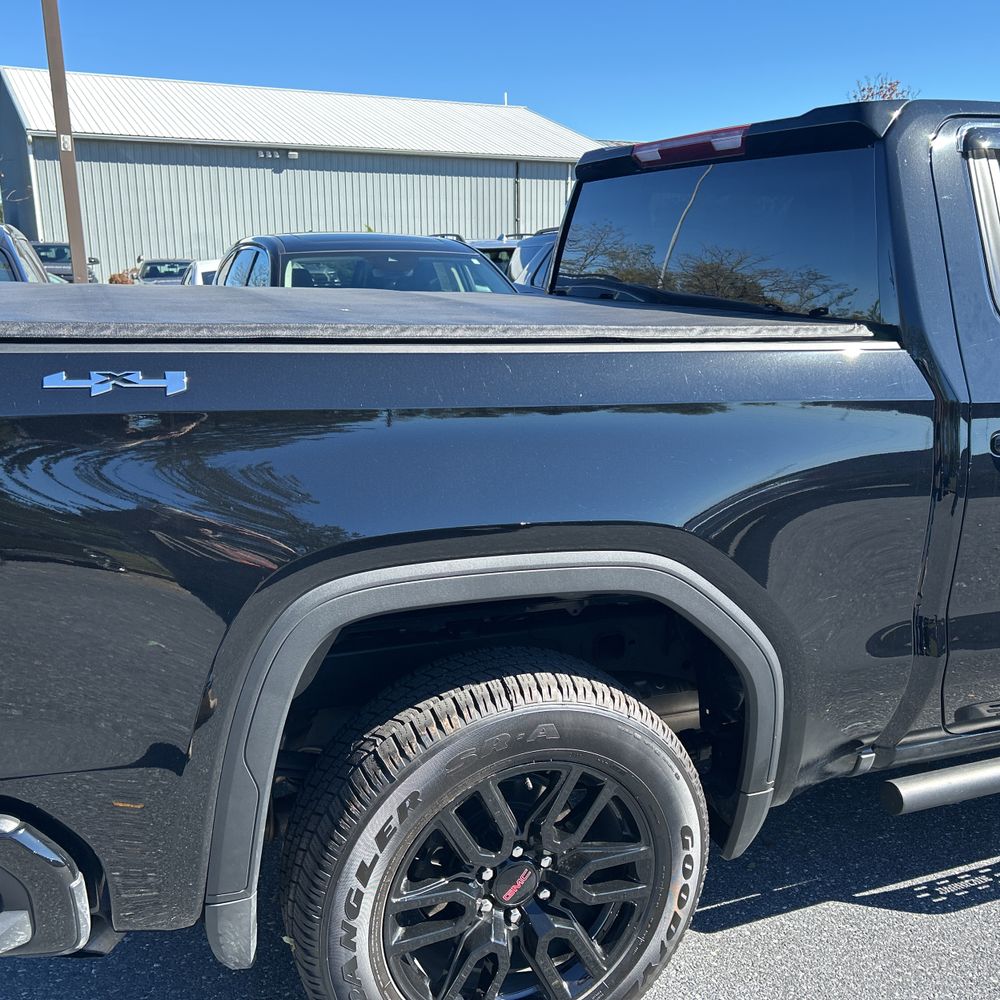 2025 GMC Sierra 1500 Elevation Standard