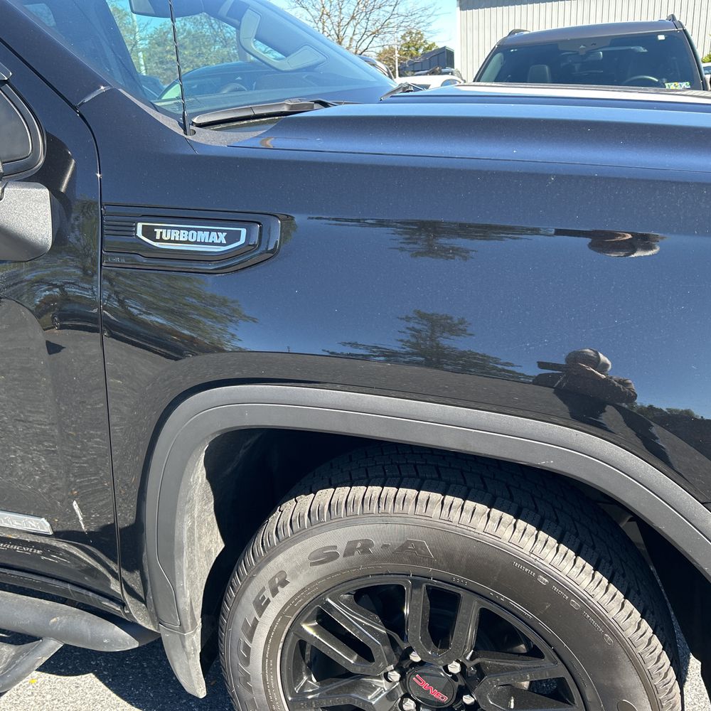 2025 GMC Sierra 1500 Elevation Standard