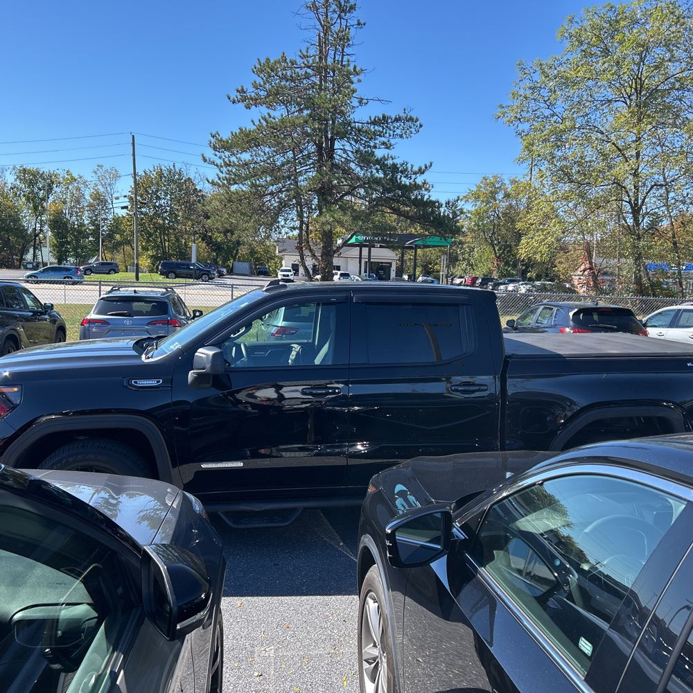2025 GMC Sierra 1500 Elevation Standard