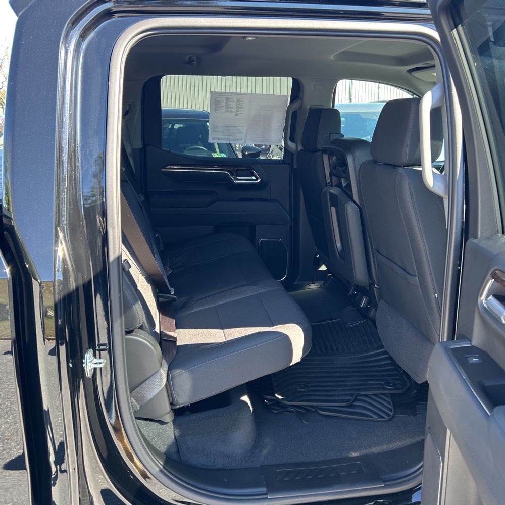 2025 GMC Sierra 1500 Elevation Standard
