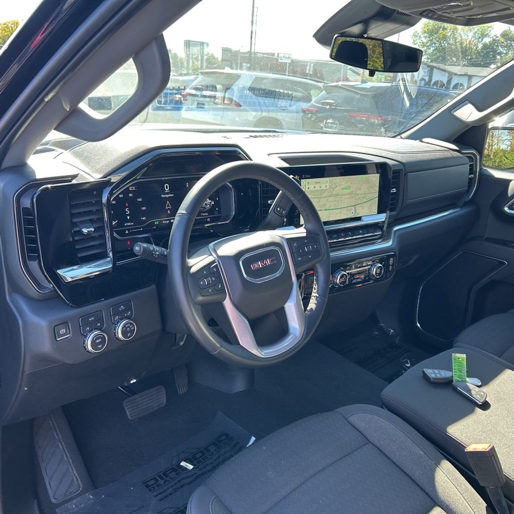 2025 GMC Sierra 1500 Elevation Standard