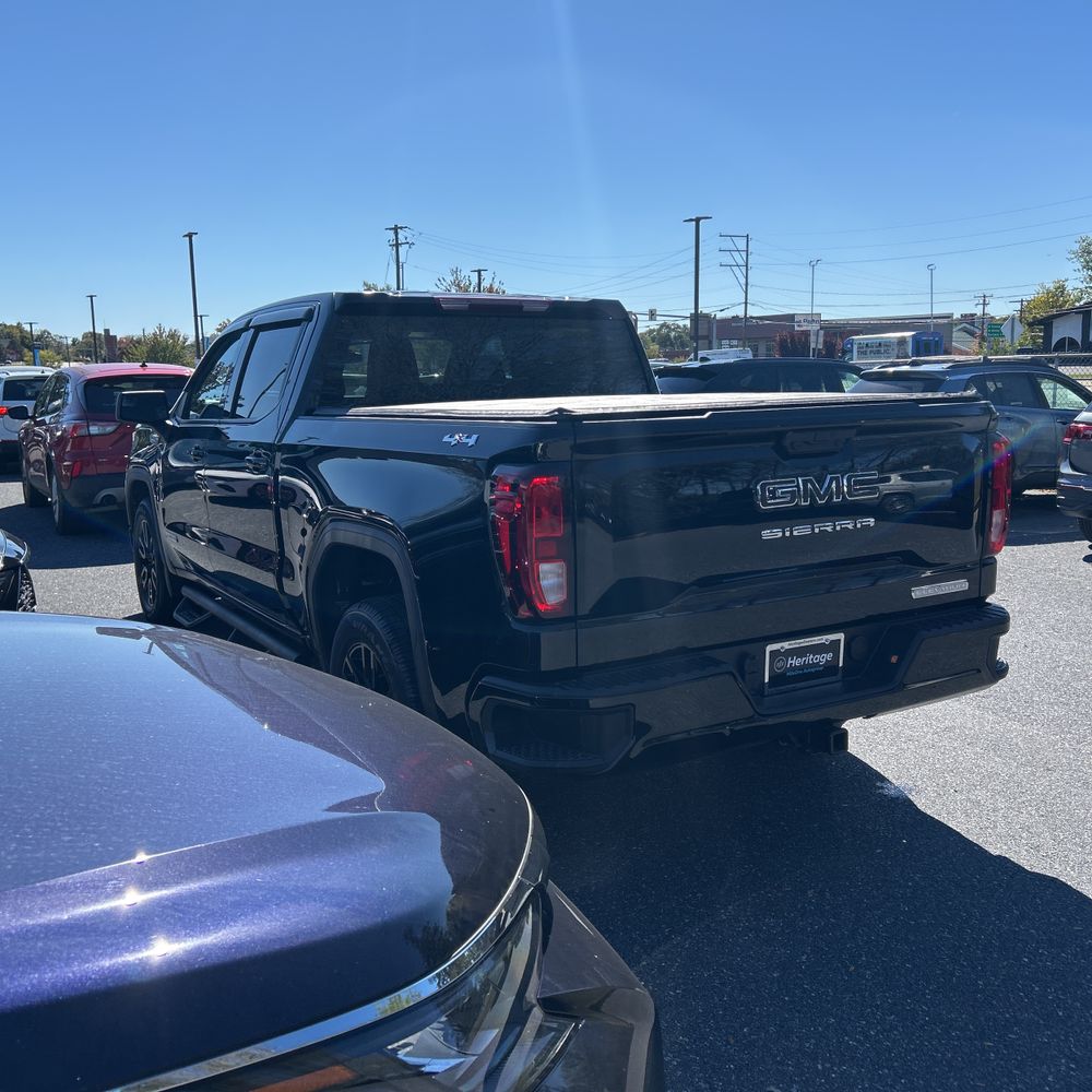2025 GMC Sierra 1500 Elevation Standard