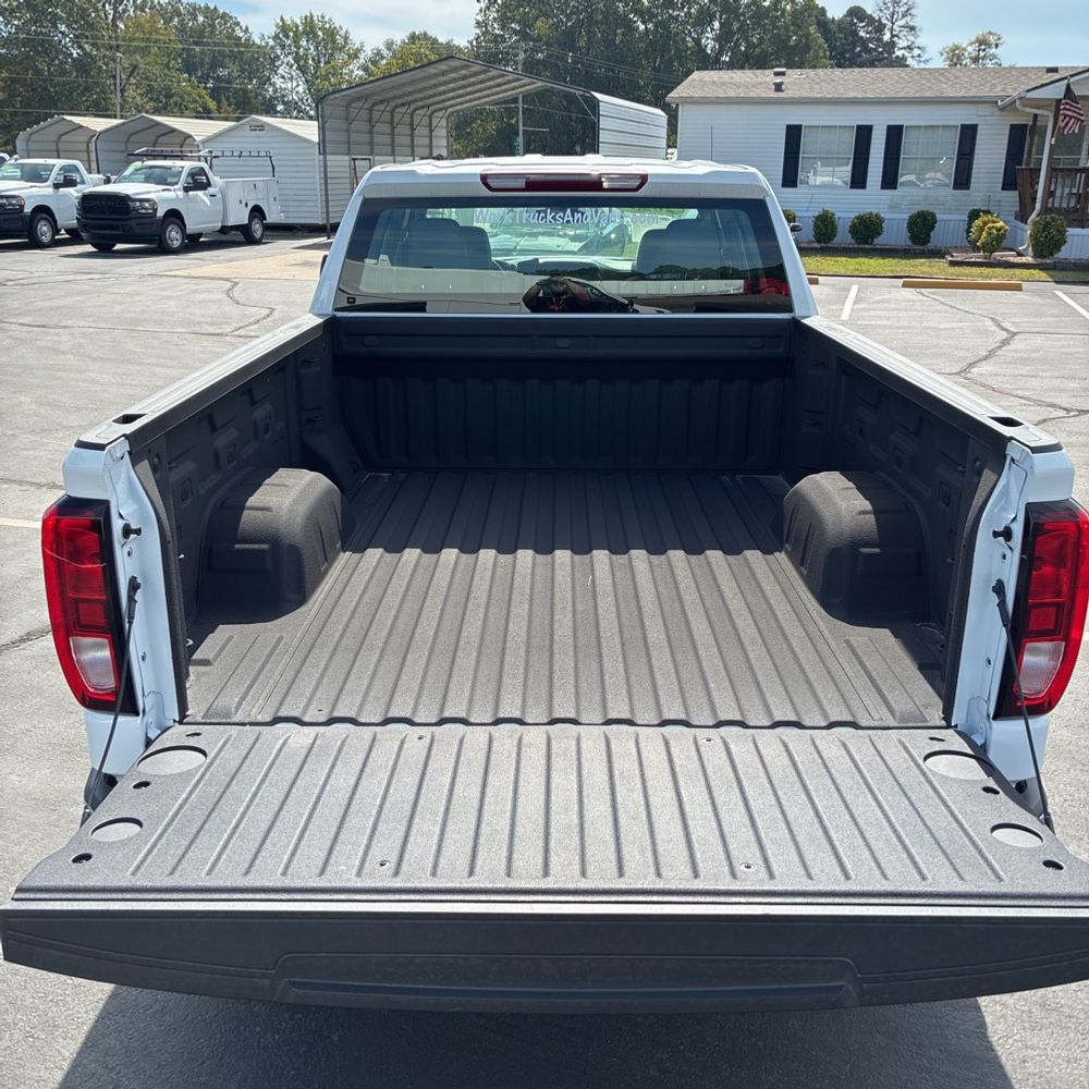 2023 GMC Sierra 1500 Pro