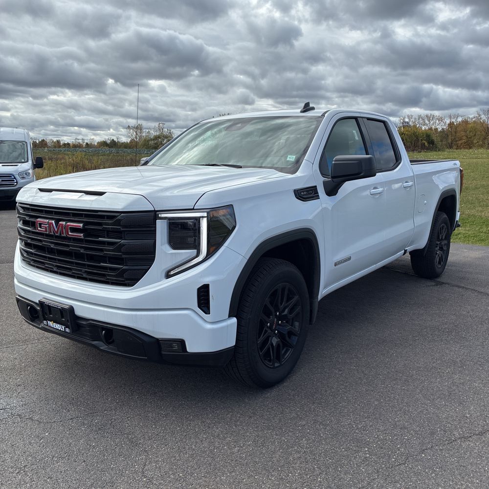 2025 GMC Sierra 1500 Elevation