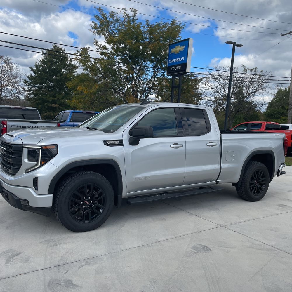 2022 GMC Sierra 1500 Elevation