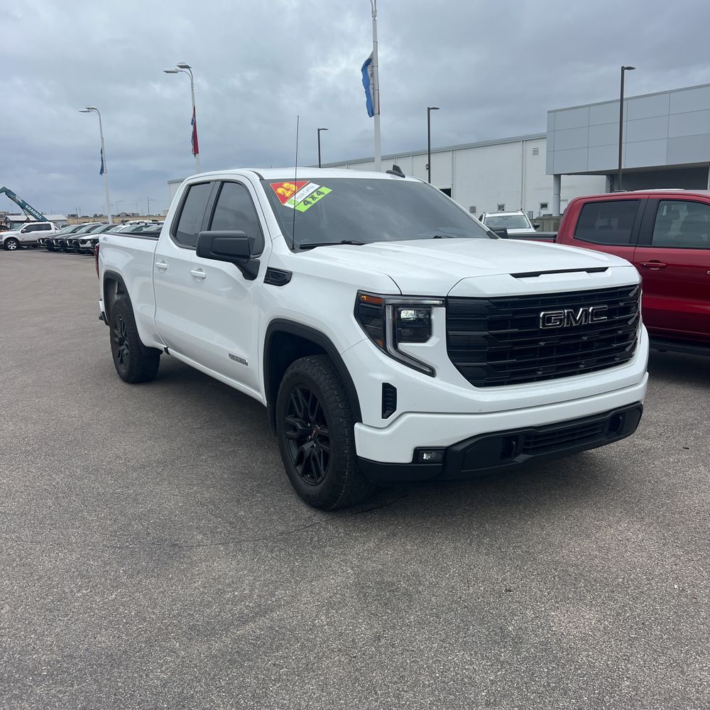 2023 GMC Sierra 1500 Elevation