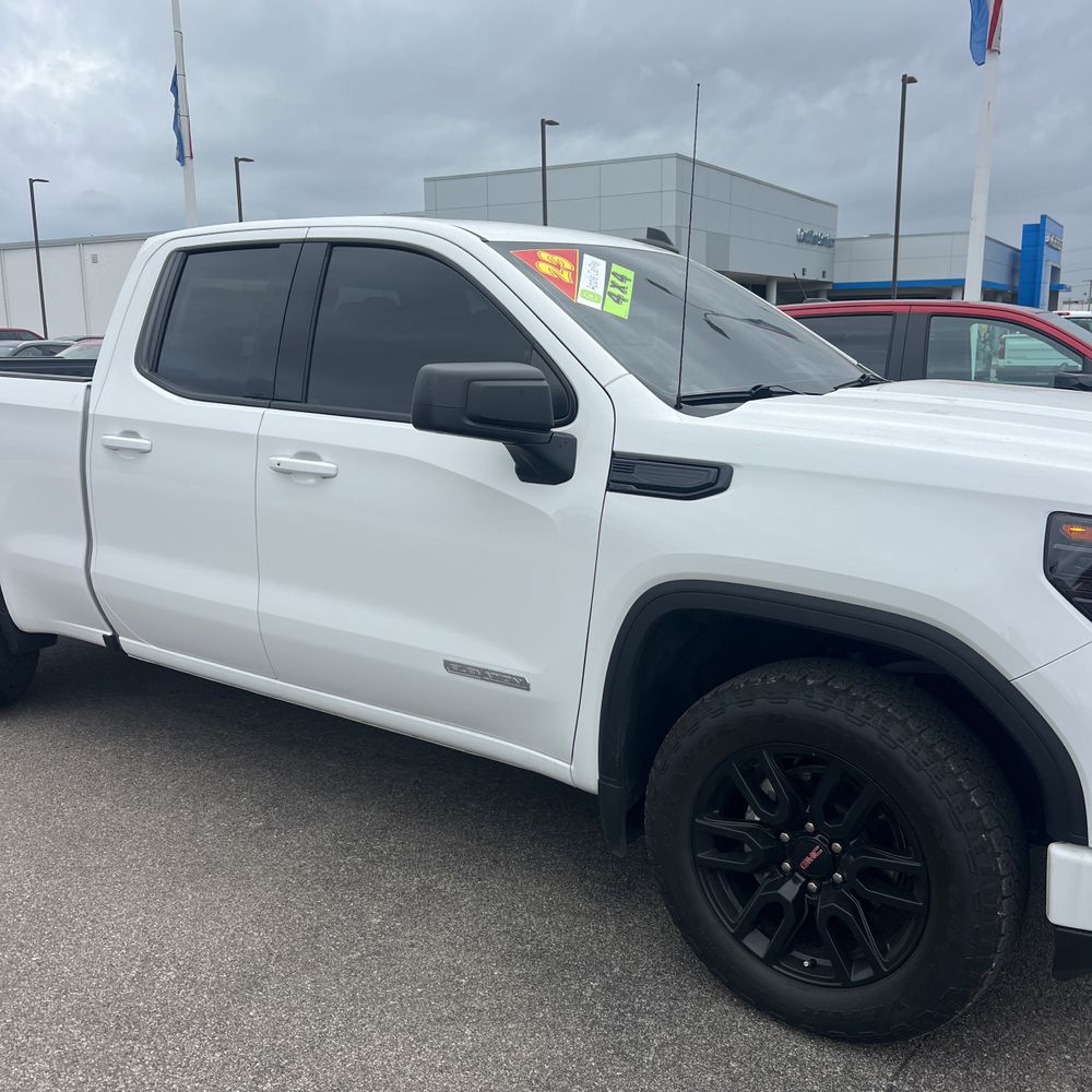2023 GMC Sierra 1500 Elevation