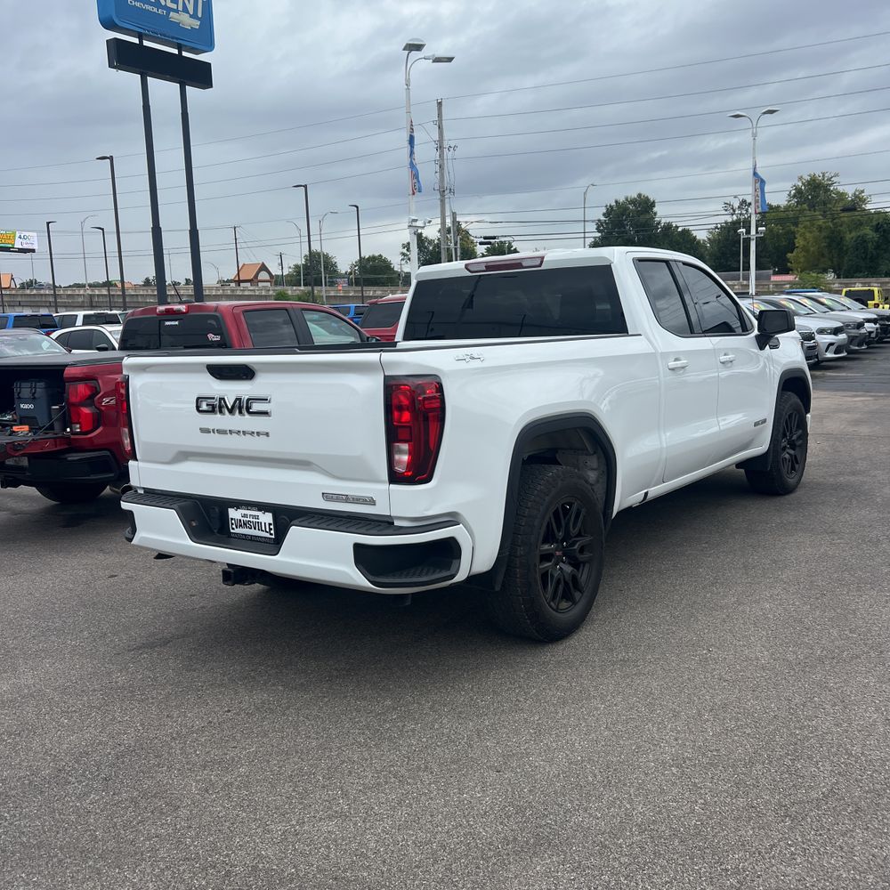 2023 GMC Sierra 1500 Elevation