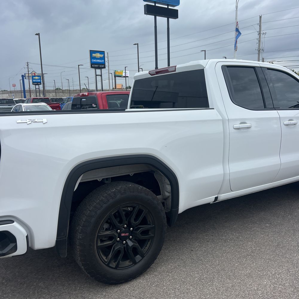 2023 GMC Sierra 1500 Elevation