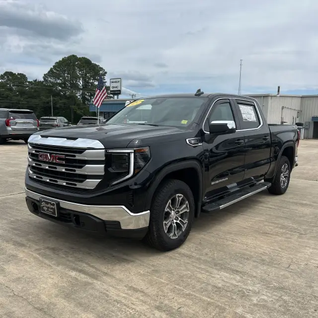 2023 GMC Sierra 1500 SLE