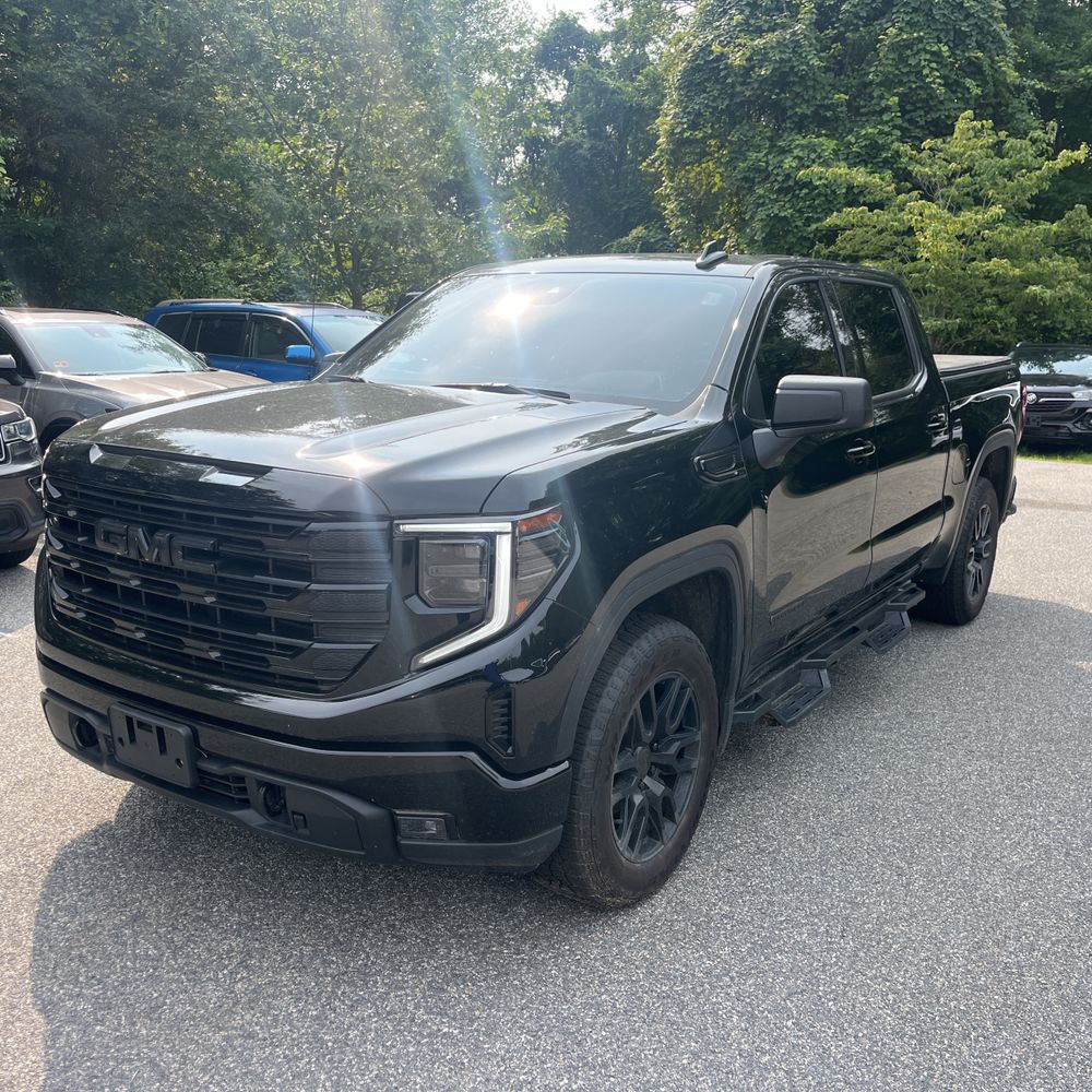 2023 GMC Sierra 1500 Elevation
