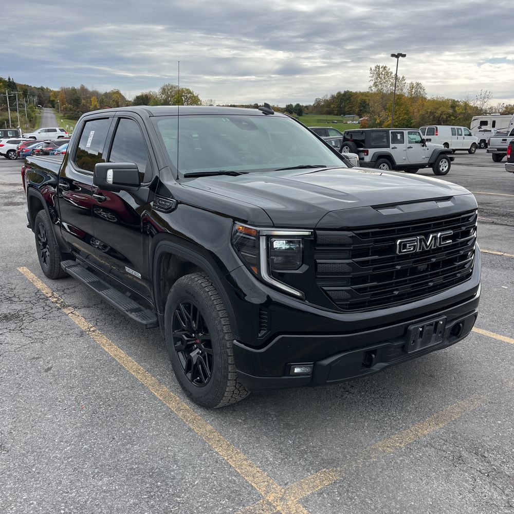 2023 GMC Sierra 1500 Elevation