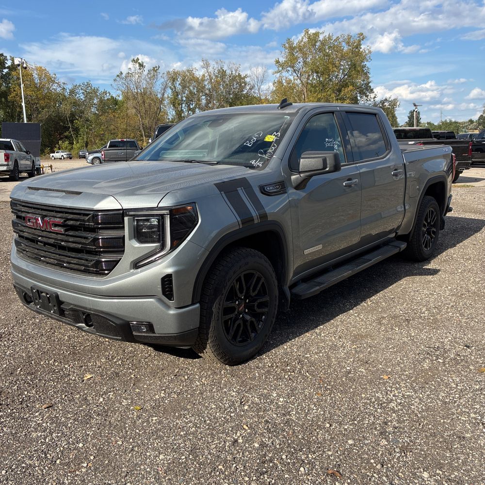 2025 GMC Sierra 1500 Elevation